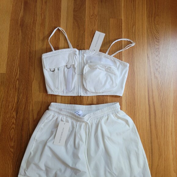 Hot & Delicious White Relaxed Jumpsuit Nwot - Picture 4 of 5